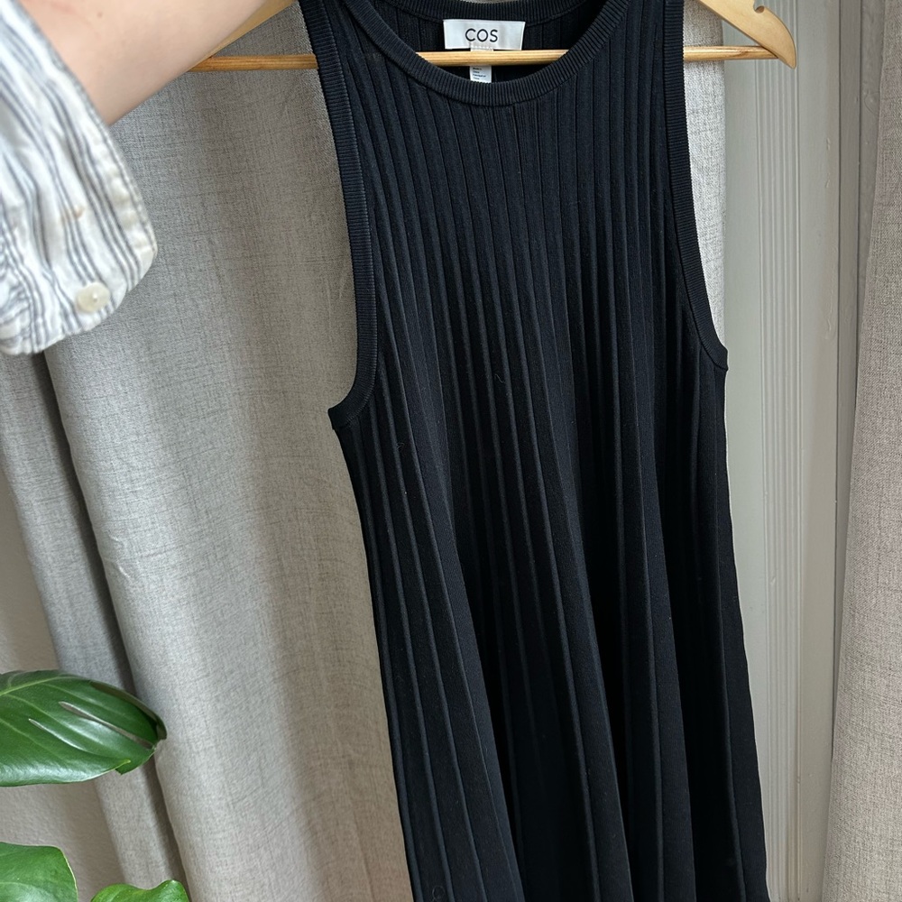 COS Black Sleeveless Ribbed Dress